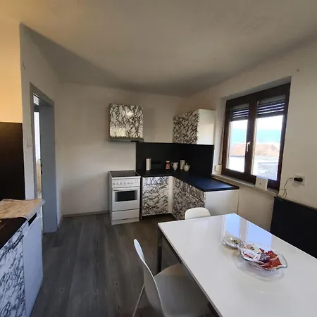 Cosy In Modern Flat Homestay *