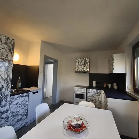 Cosy In Modern Flat Homestay Innsbruck