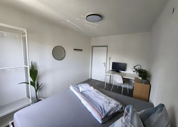 Rum i privatbostad Cosy In Modern Flat